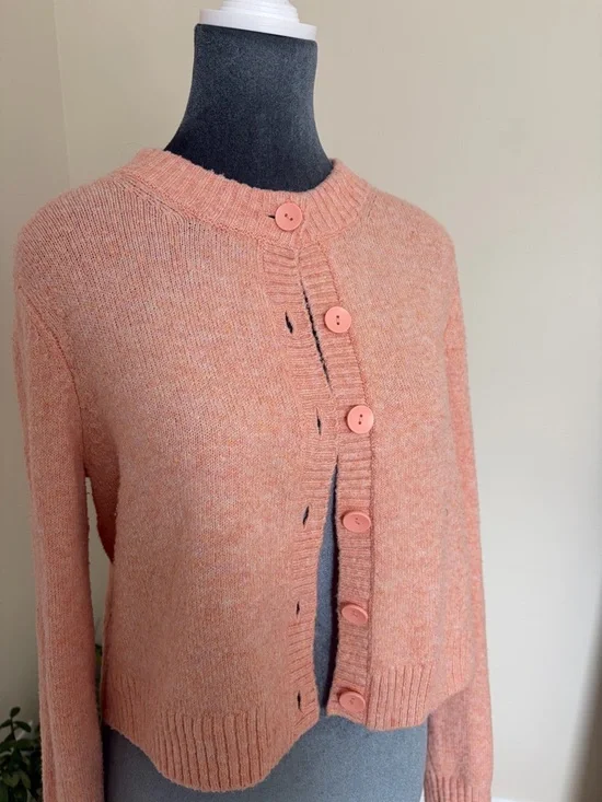 American Eagle peach cardigan – Size Medium - Picture 2 of 4